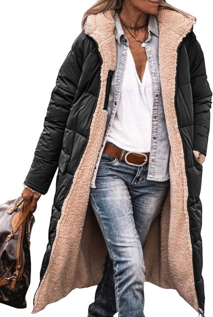 model draagt elegante comfortabele winterjas parka voor dames fleece pufjassen met fleece binnenkant omkeerbare winterjas vrouwen dames herfstjas