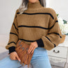 model draagt comfortabele turtleneck sweater coltrui van wol voor dames met strepen en lange mouwen 